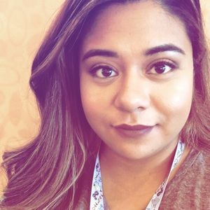 Meet your Posher, Celina